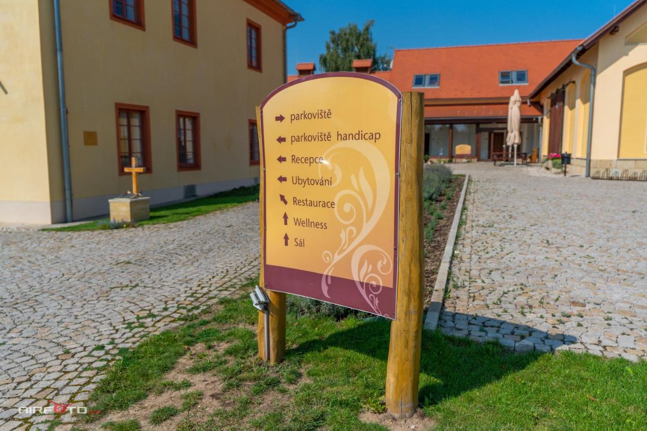 Penzion Na Fare Dubenec Екстер'єр фото